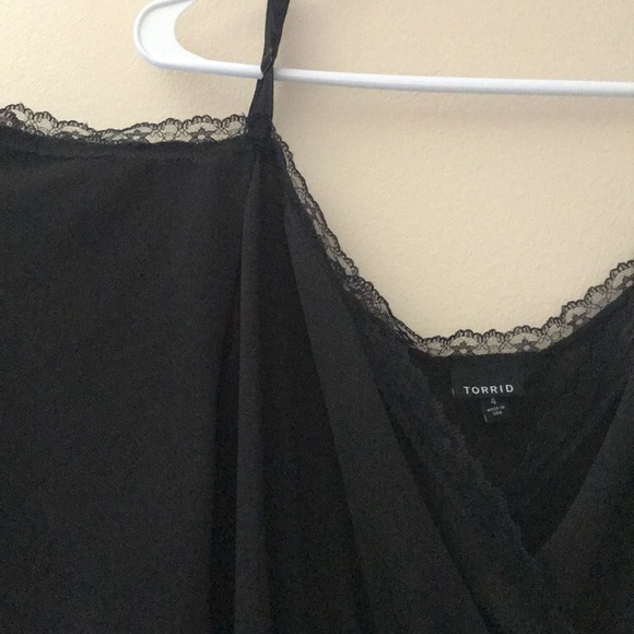 Two cute flowy shirts. - Picture 5 of 6